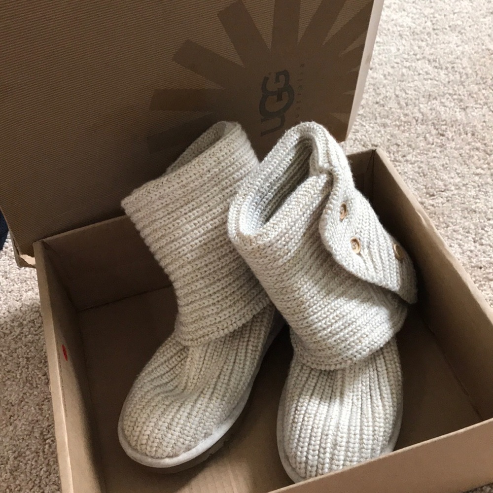 Comfy winter Ugg boots 6 - Picture 5 of 8